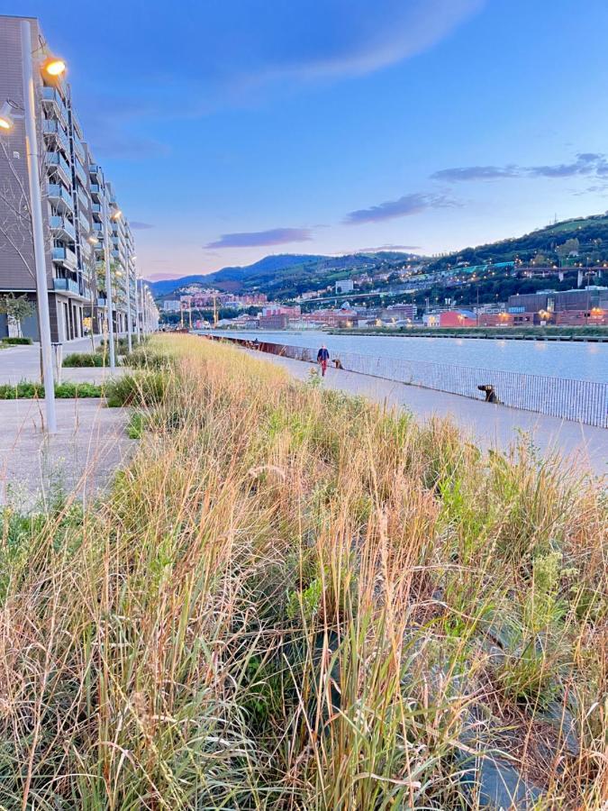 Small Lux Beachcity Close To The River,Metro And Parking Bilbao Exterior foto